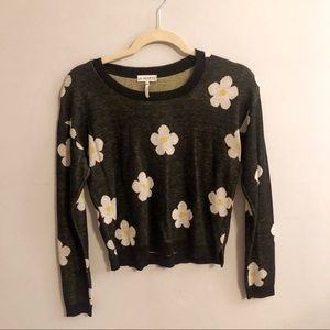 LA Hearts Daisy Sweater